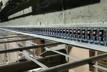 200米拖鏈安裝現(xiàn)場(chǎng)